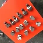 Source segment and head assortment; not the contents of one supplied set