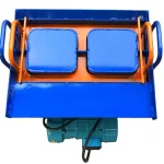 Compact vibrating mould with motor below