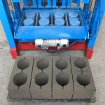 Round-hole mould and example blocks