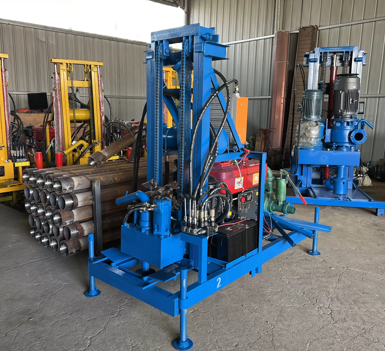Rig rear and drilling-head view