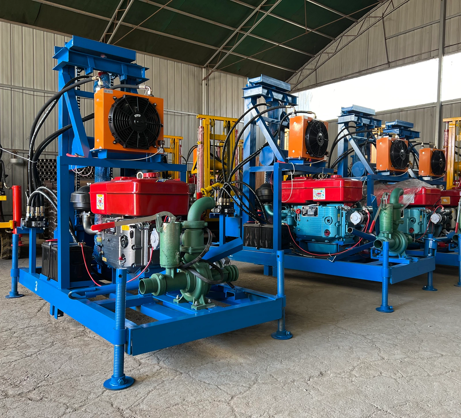 Mast, diesel engine and stabiliser layout