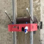 Guide and spreading-head arrangement