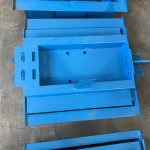 Separate mould components; block pattern to confirm