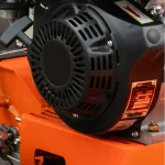 Engine casing and mounting in the source detail image; offered engine version requires confirmation.