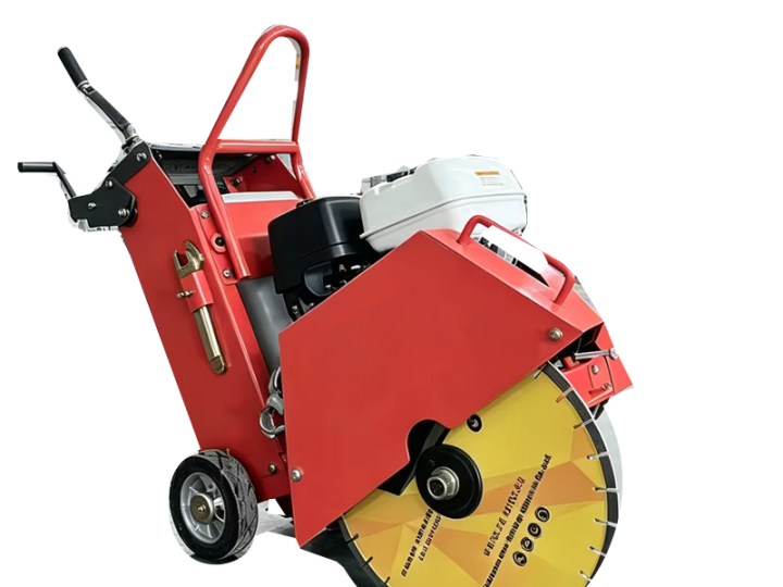 Q500-3 floor saw, whole-machine source view with the blade guard and support; confirm the supplied engine and blade configuration.
