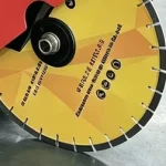 Blade and arbor detail in the listing image; blade specification requires confirmation.