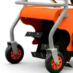 Front wheels, guard and visible cultivation tooling in the source illustration.